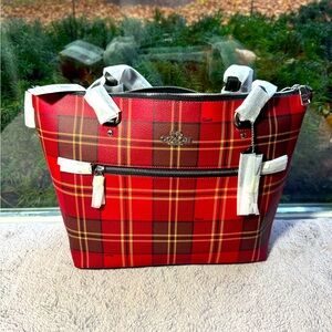 Brand New Coach Gallery Tote